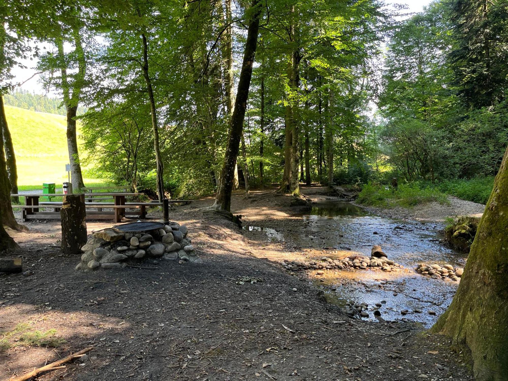 Sumiswald Ferienwohnung Auf Bauernhof Mit Hotpot Und Sauna מראה חיצוני תמונה